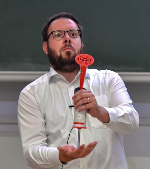 Vortrag "Gibt es Laserschwerter" mit Dr. Thomas Kaiser