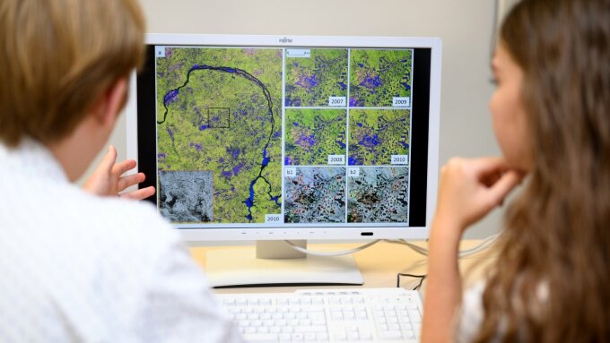 Bei der Samstagsvorlesung am 11.2. berichtet Robert Eckardt über Online-Lernplattformen für die Erdbeobachtung mit Satellitenbildern.